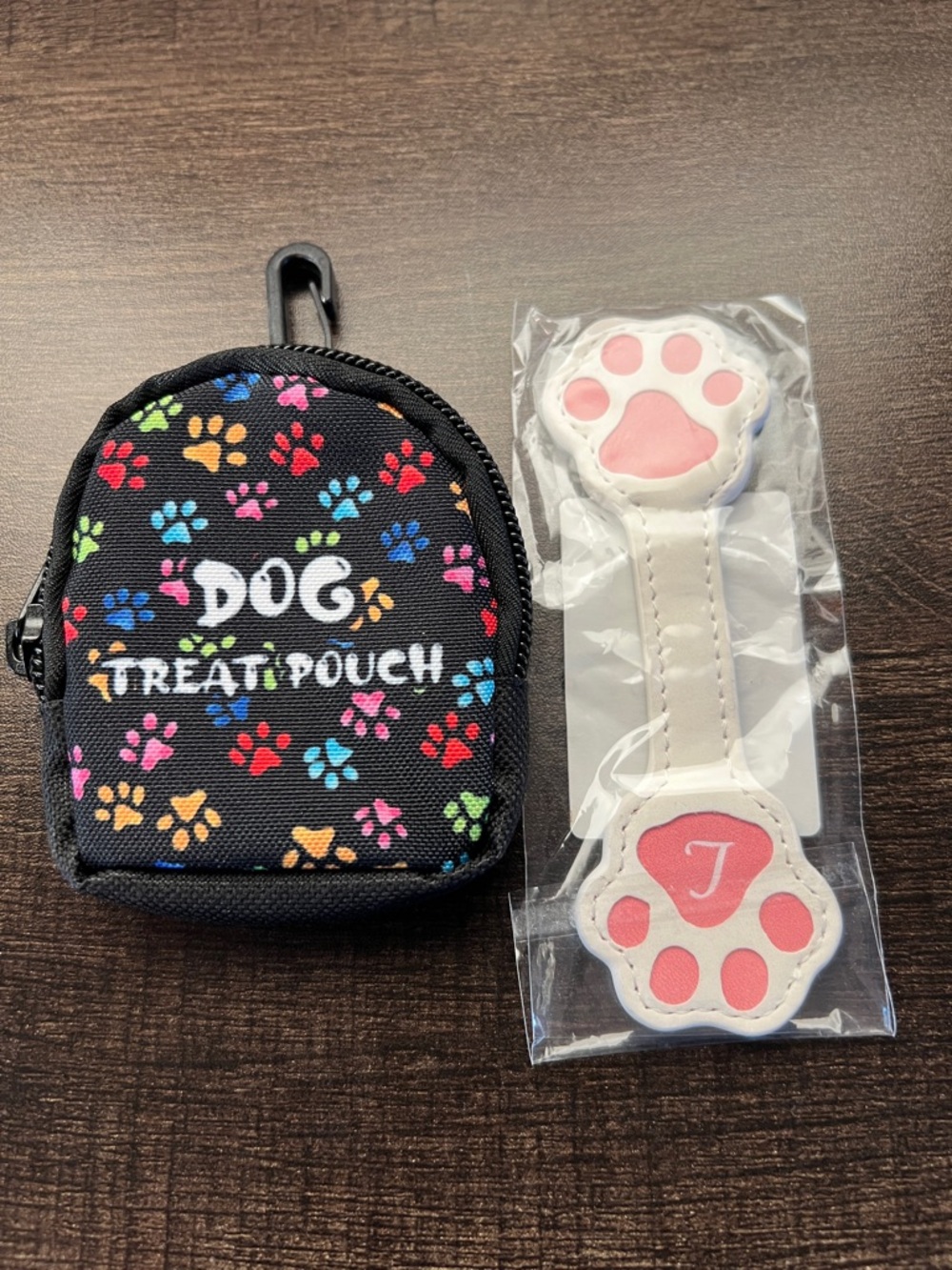 Bookmark Magnetic Paw Print Bookmark and small treat bag